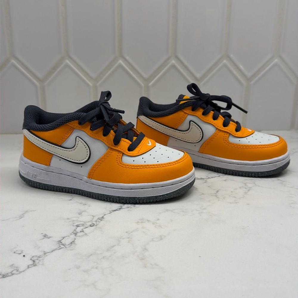 Nike Air Force 1 Kids 9C Disney Finding Nemo Vivid Orange White FJ4656-800